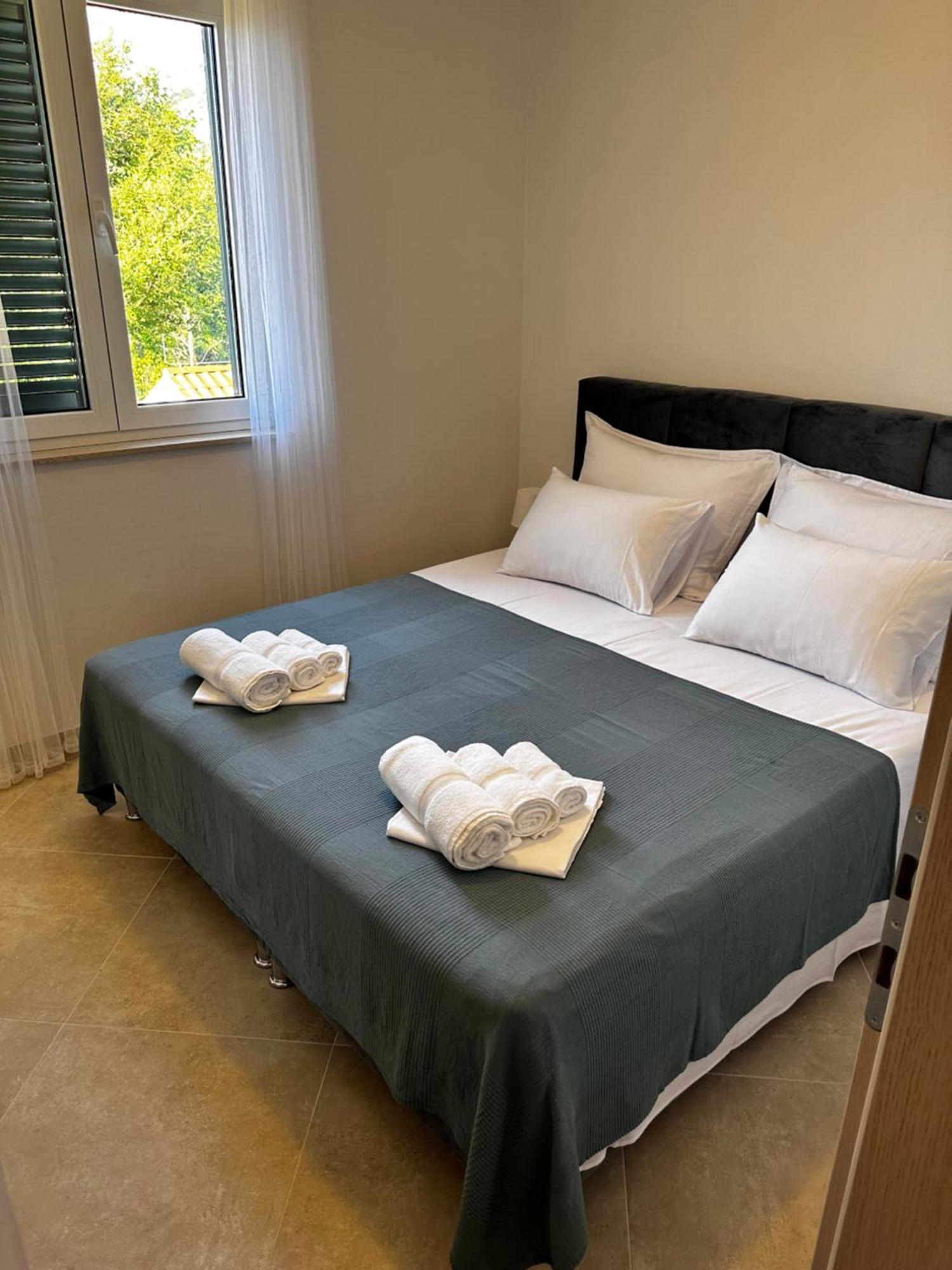 Divine Apartments باشْكا المظهر الخارجي الصورة