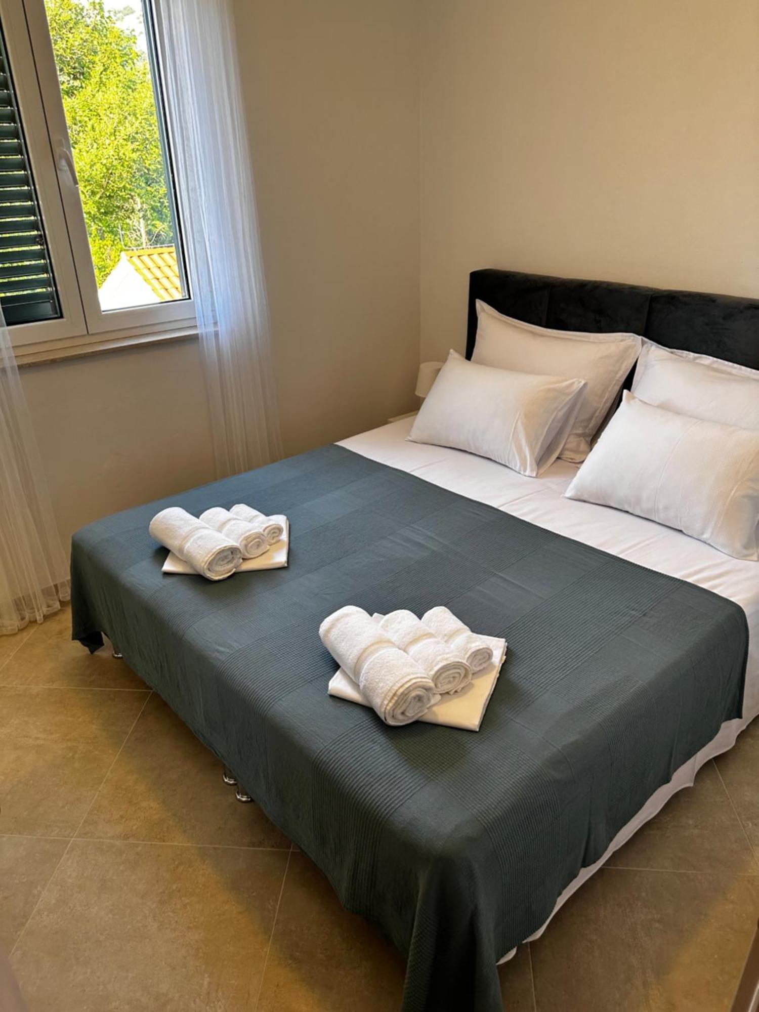 Divine Apartments باشْكا المظهر الخارجي الصورة