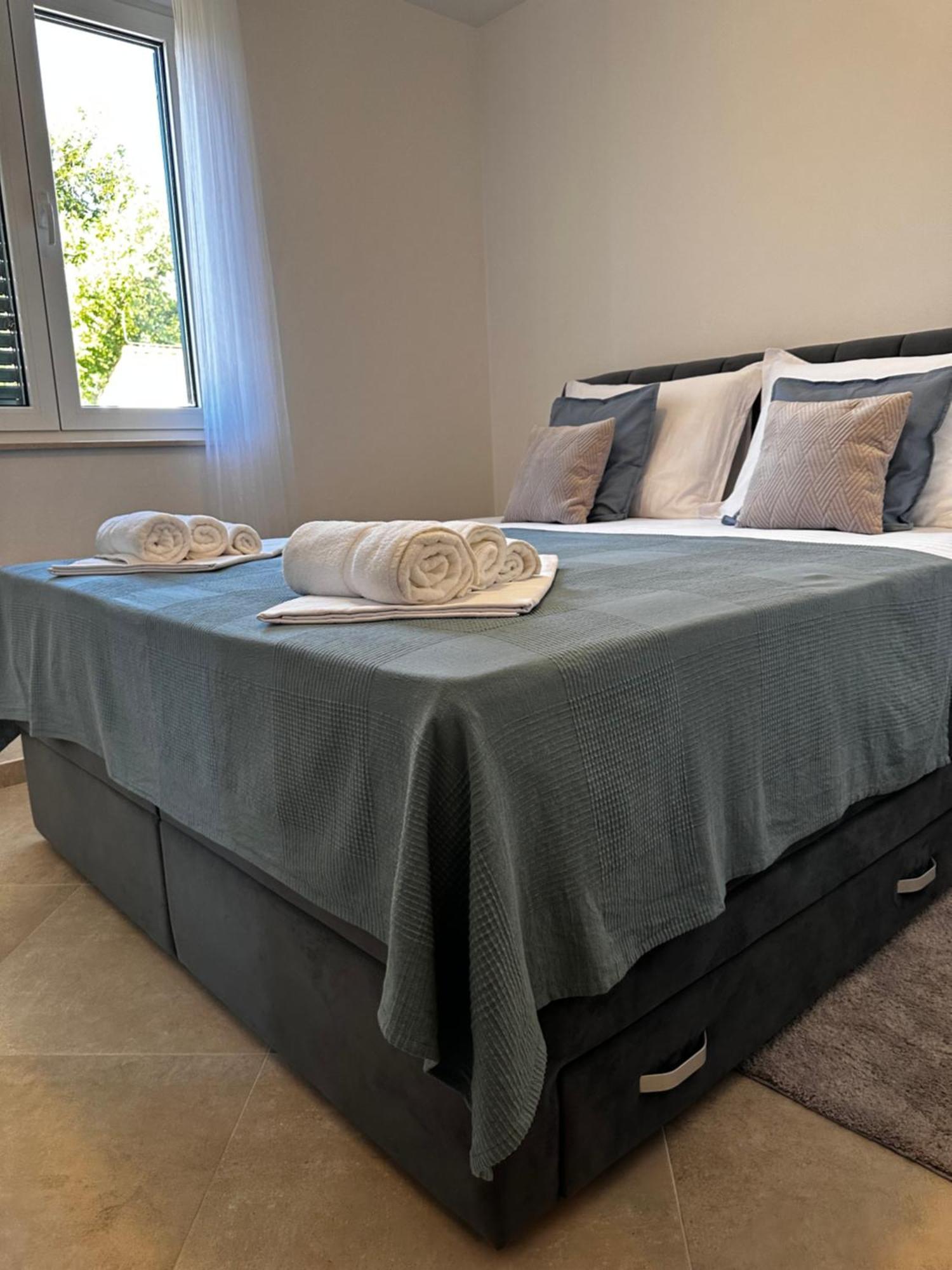 Divine Apartments باشْكا المظهر الخارجي الصورة